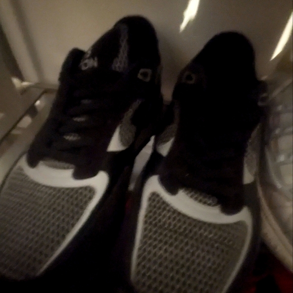 LV sneaker black color in perfect condition size 43 100% authentic/  Mercari - Picture 11 of 16